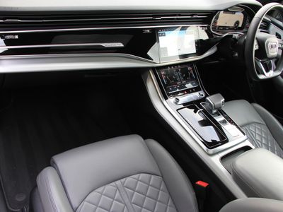 2020 Audi Q8