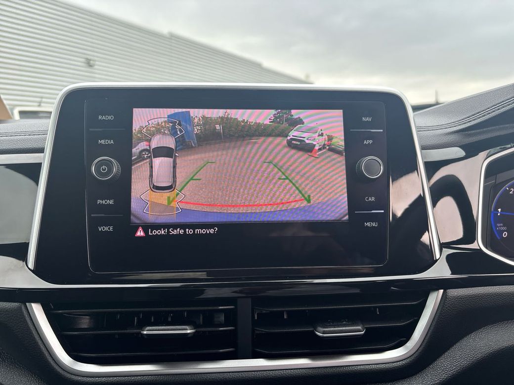 2025 Volkswagen T-Roc