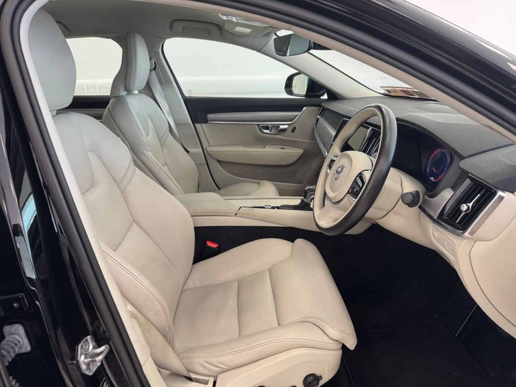 2020 Volvo S90
