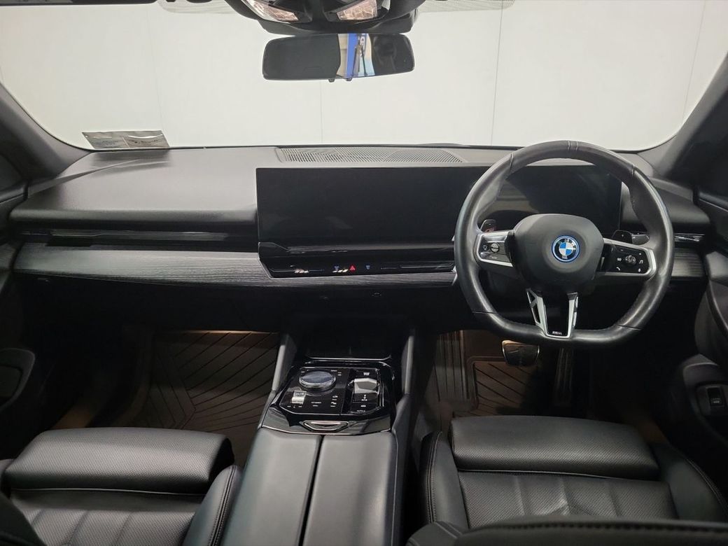 2025 BMW 5 Series