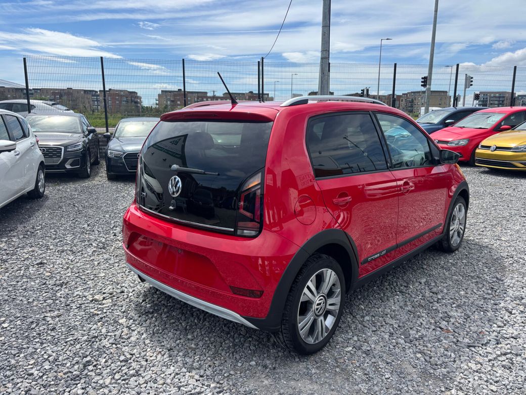 2017 Volkswagen up!