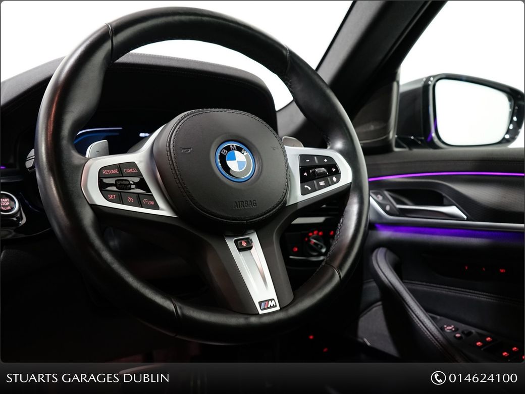 2022 BMW 530