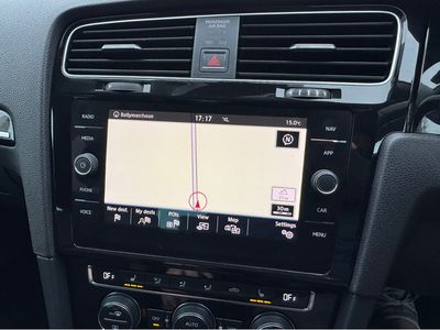 2017 Volkswagen Golf