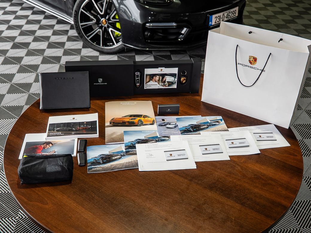 2023 Porsche Panamera