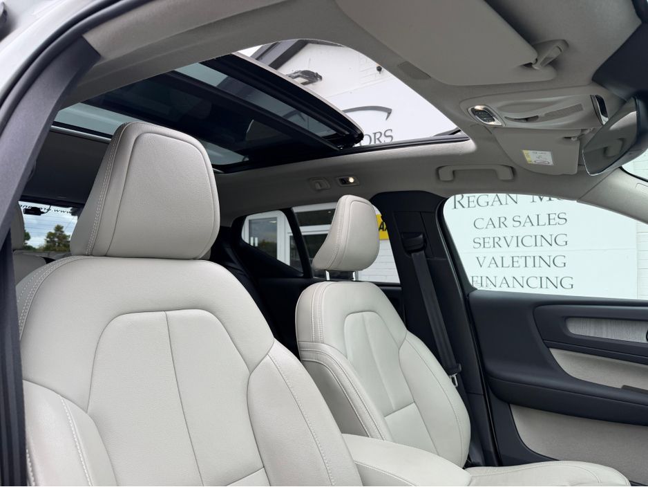 2021 Volvo XC40