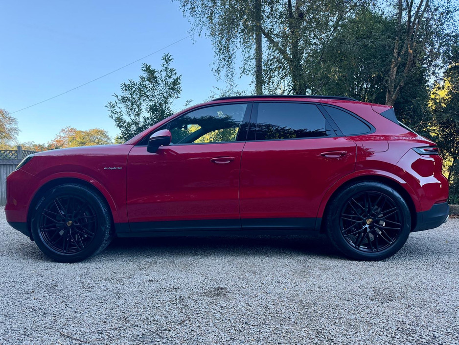 2024 Porsche Cayenne