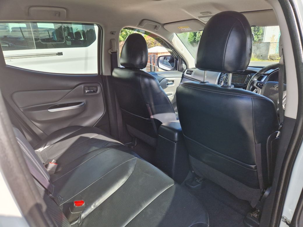 2017 Mitsubishi L200