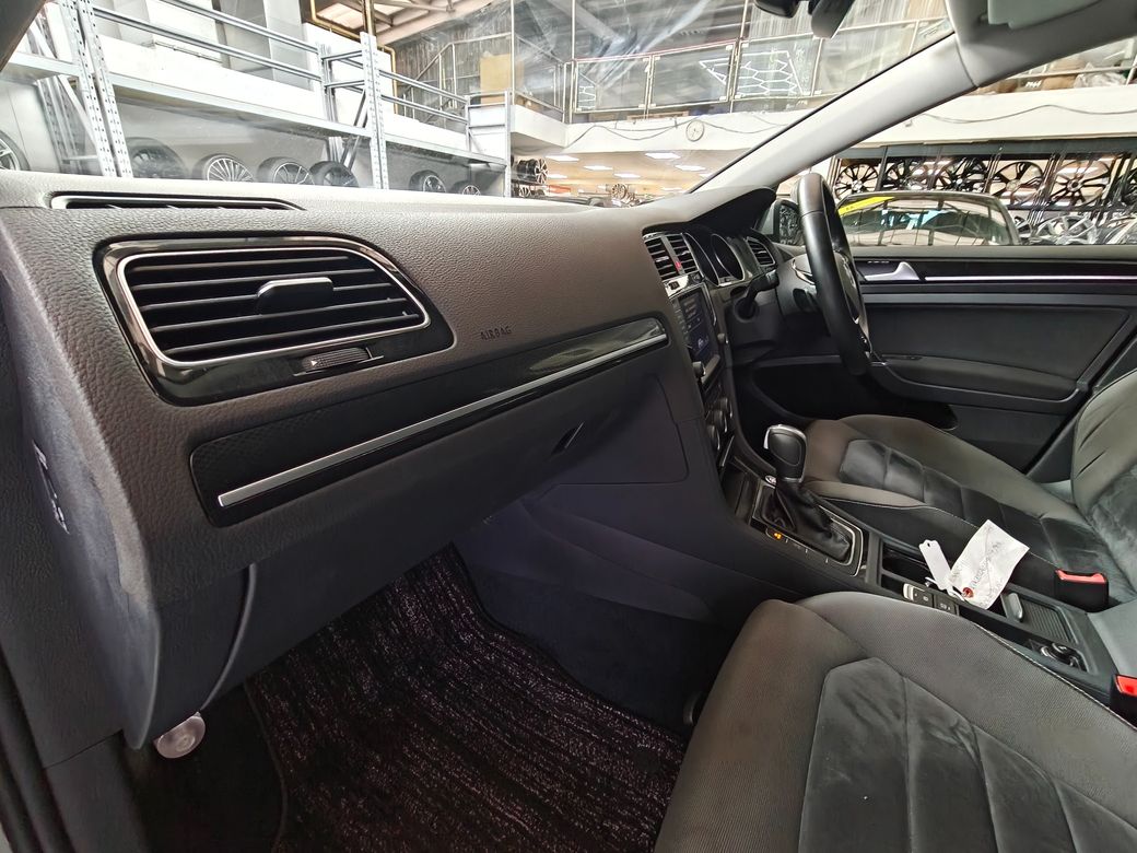 2017 Volkswagen Golf