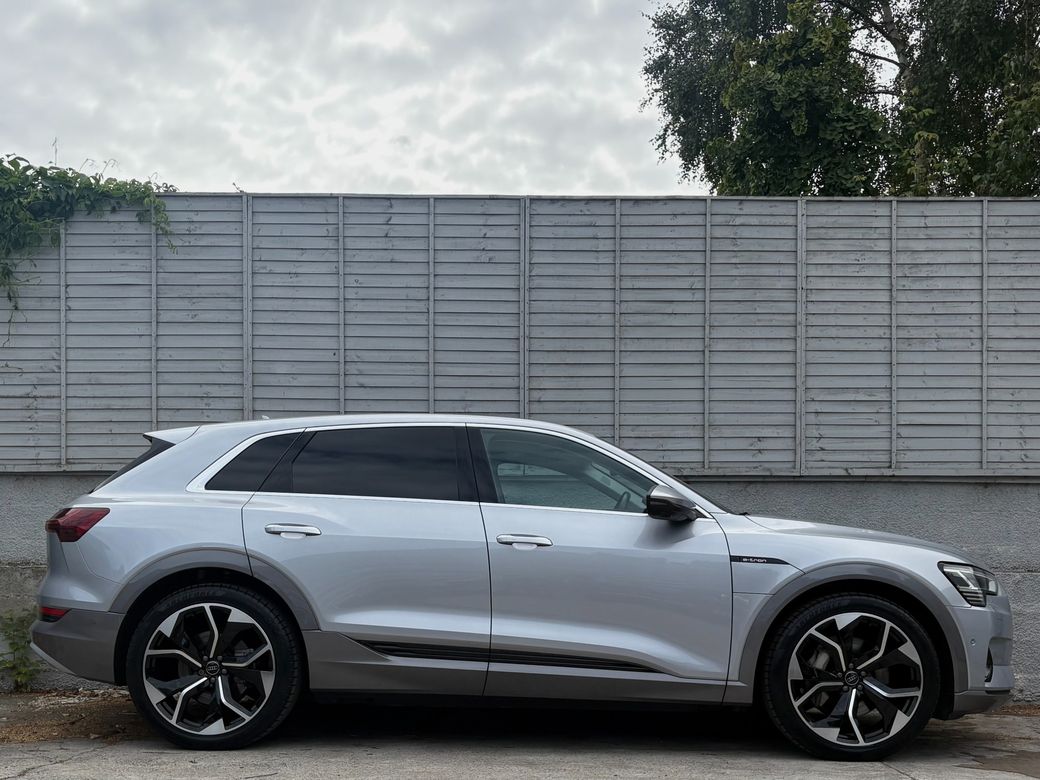 2020 Audi e-tron