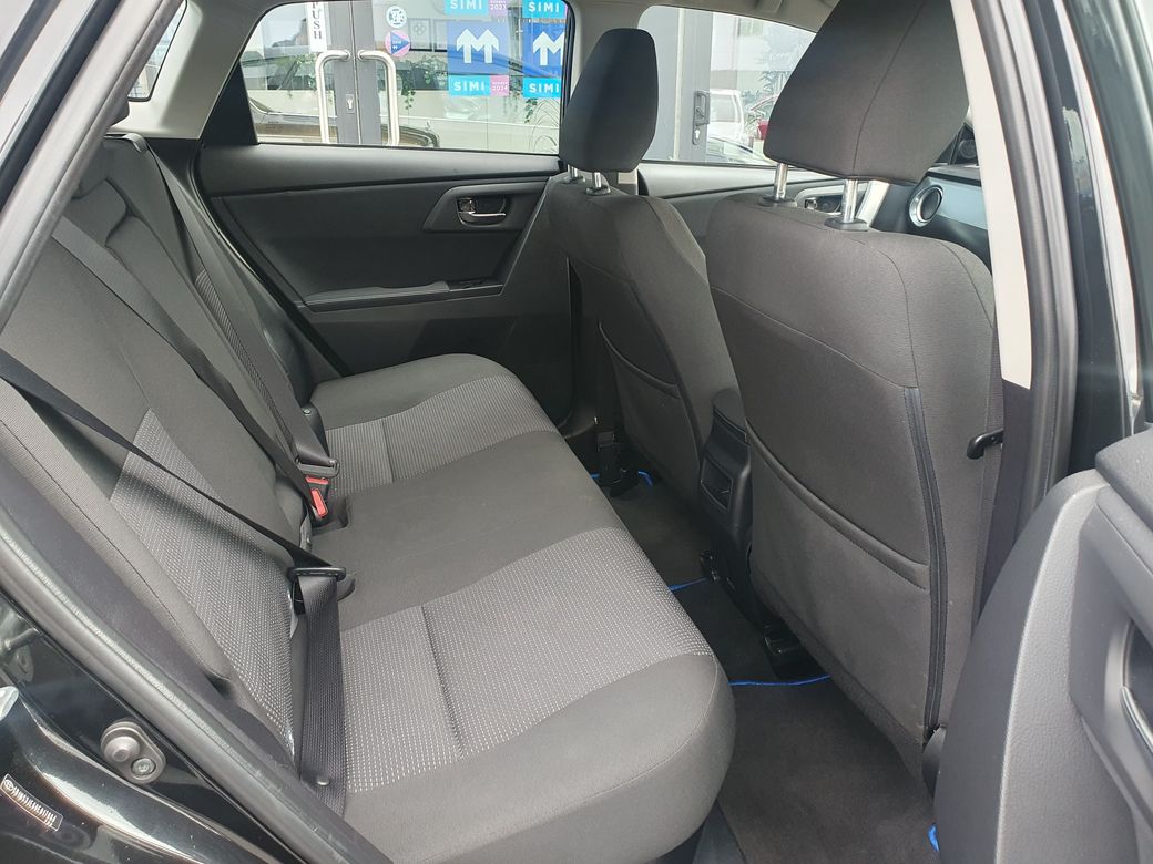 2013 Toyota Auris