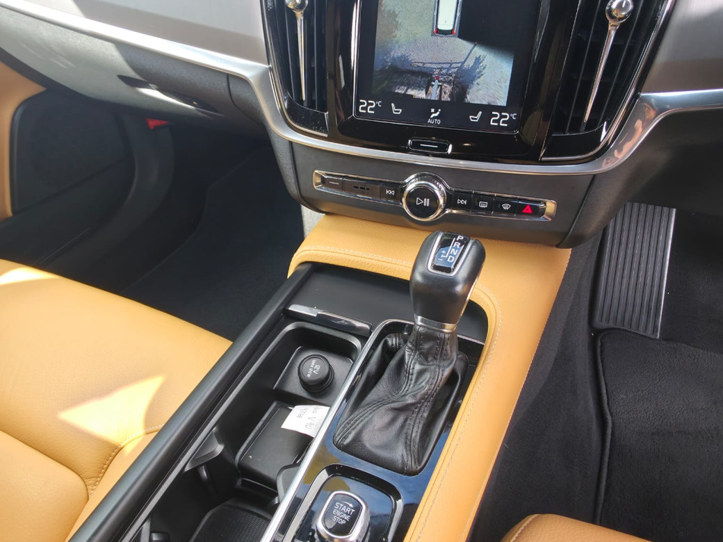 2020 Volvo V90