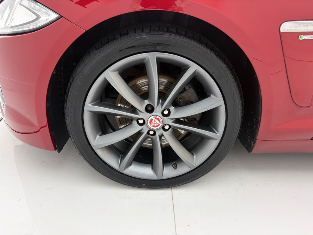 2015 Jaguar XF