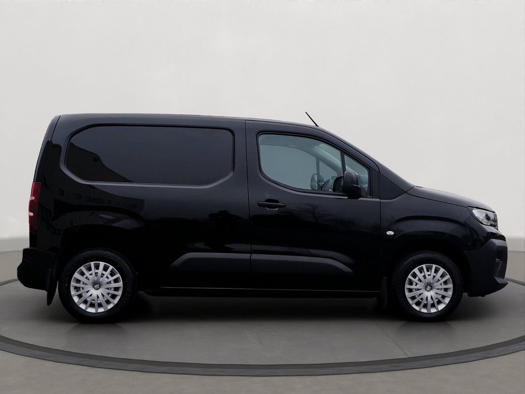 2025 Peugeot Partner