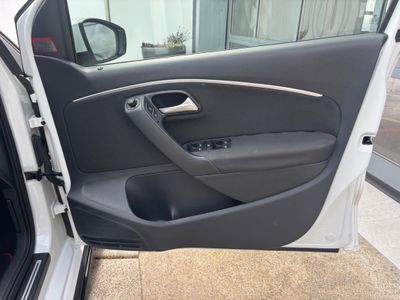 2015 Volkswagen Polo