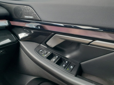 2024 BMW 530