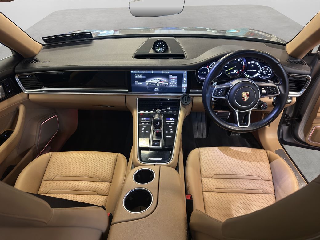 2018 Porsche Panamera