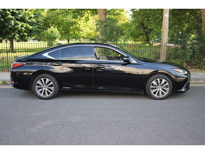 2019 Lexus ES 300h