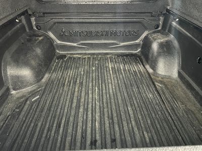 2020 Mitsubishi L200