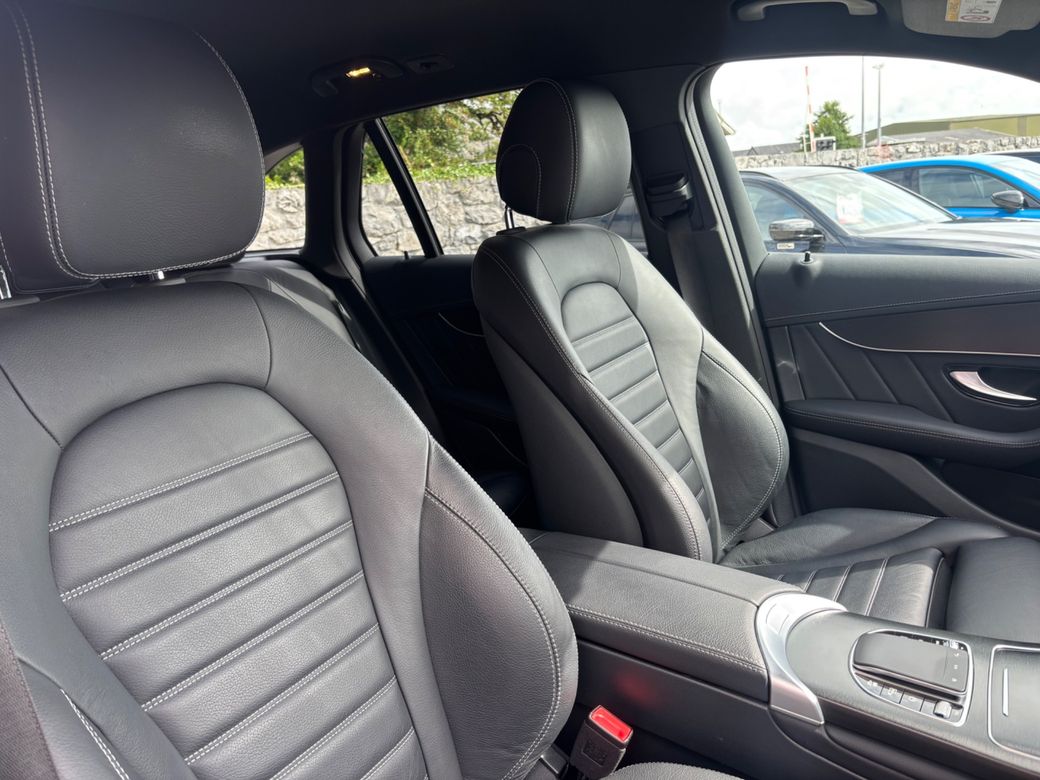 2022 Mercedes-Benz GLC Class