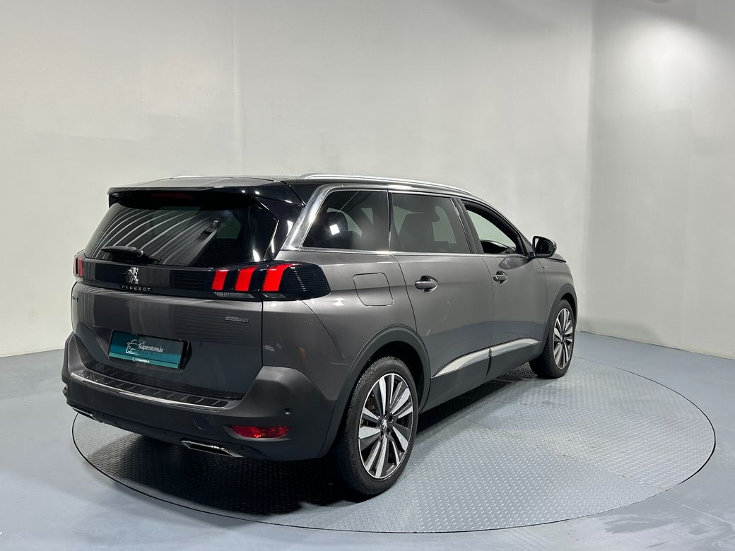 2020 Peugeot 5008
