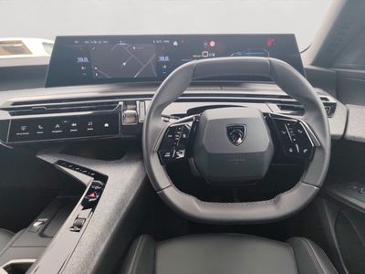 2025 Peugeot 5008