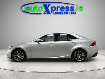 2019 Lexus IS 300h