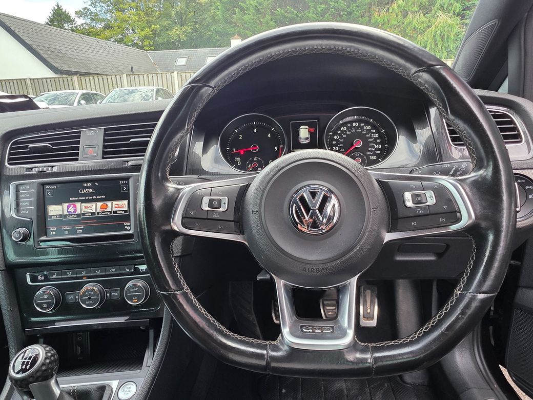 2016 Volkswagen Golf