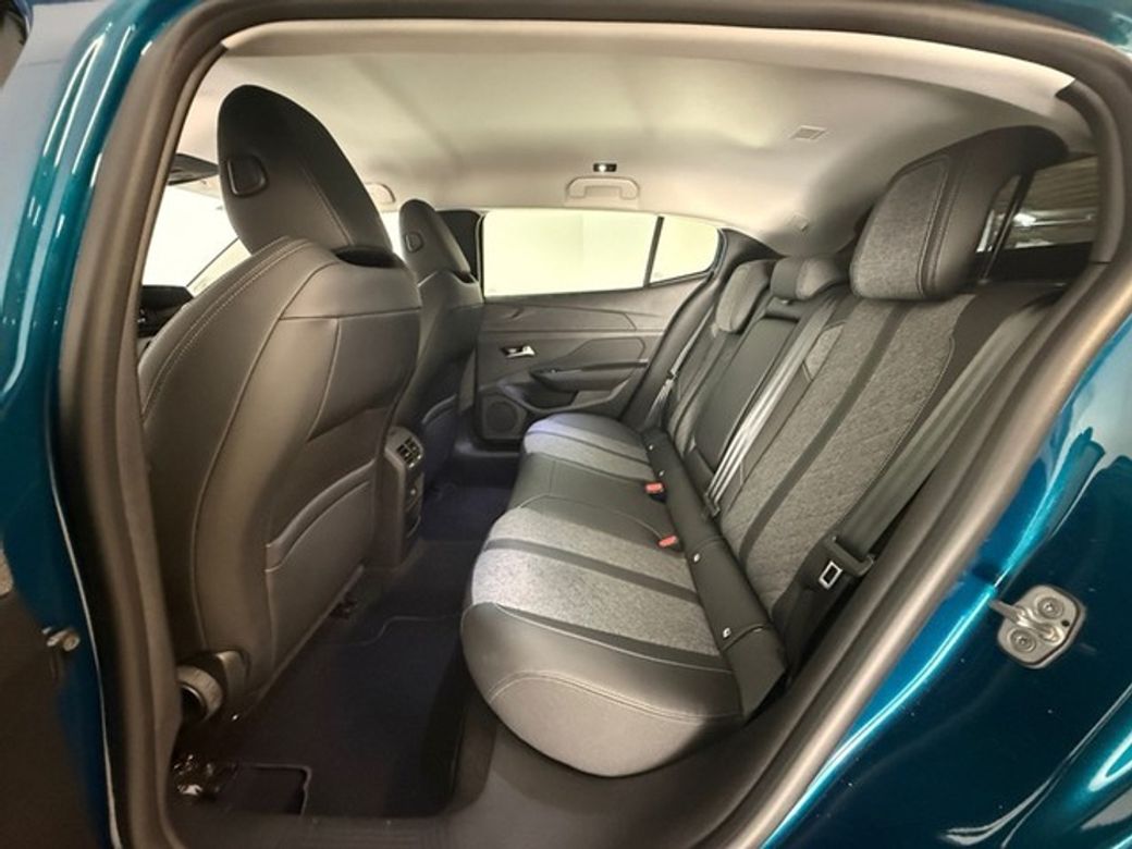 2024 Peugeot 408