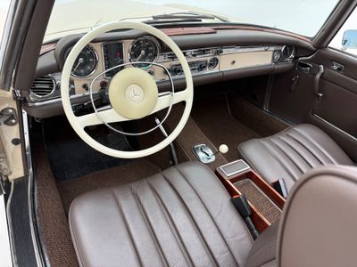 1971 Mercedes-Benz SL Class
