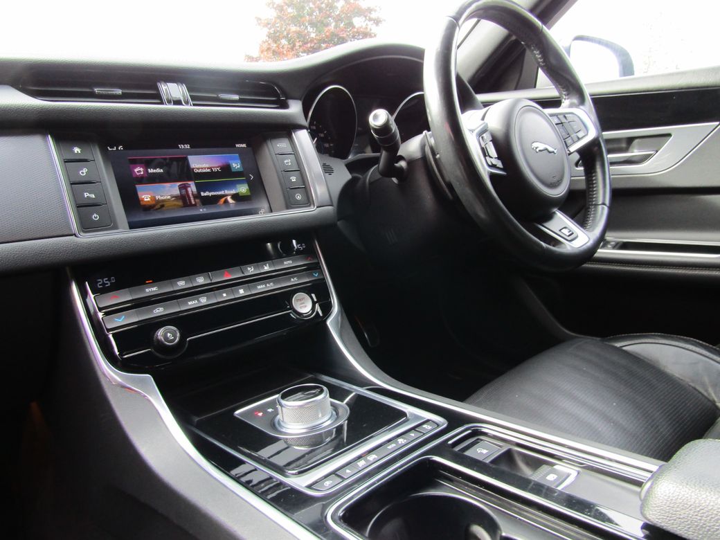2015 Jaguar XF