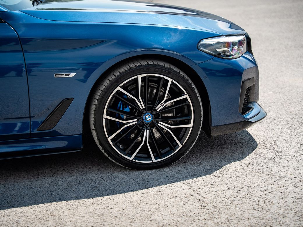 2022 BMW 5 Series