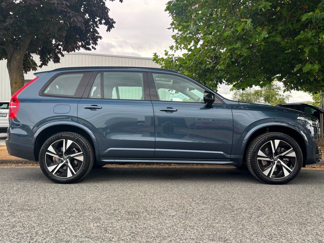 2023 Volvo XC90