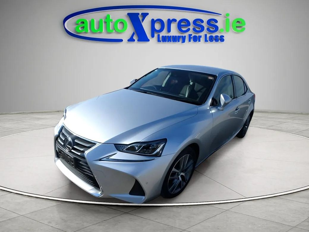 2019 Lexus IS 300h