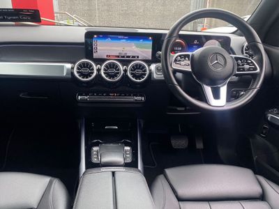 2022 Mercedes-Benz EQB