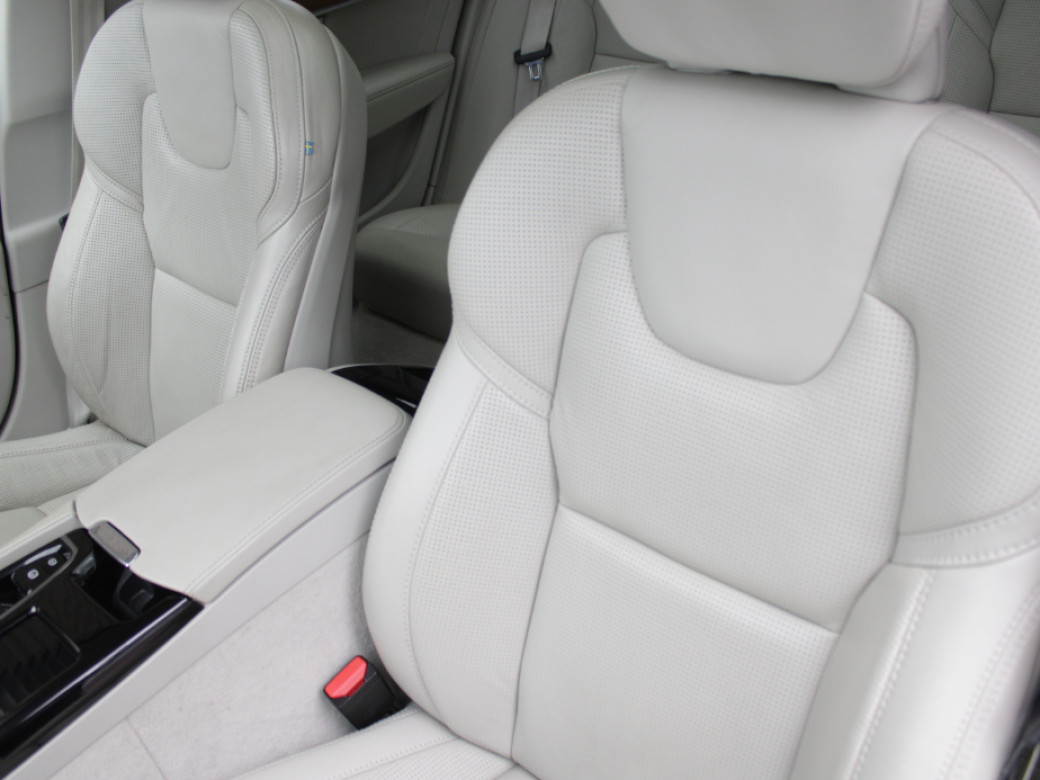 2019 Volvo V90