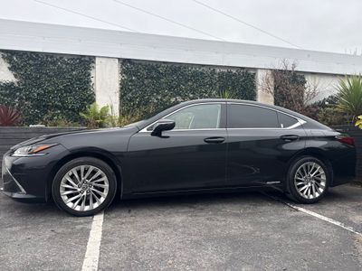 2020 Lexus ES 300h