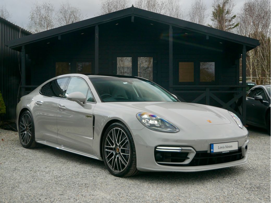 2023 Porsche Panamera