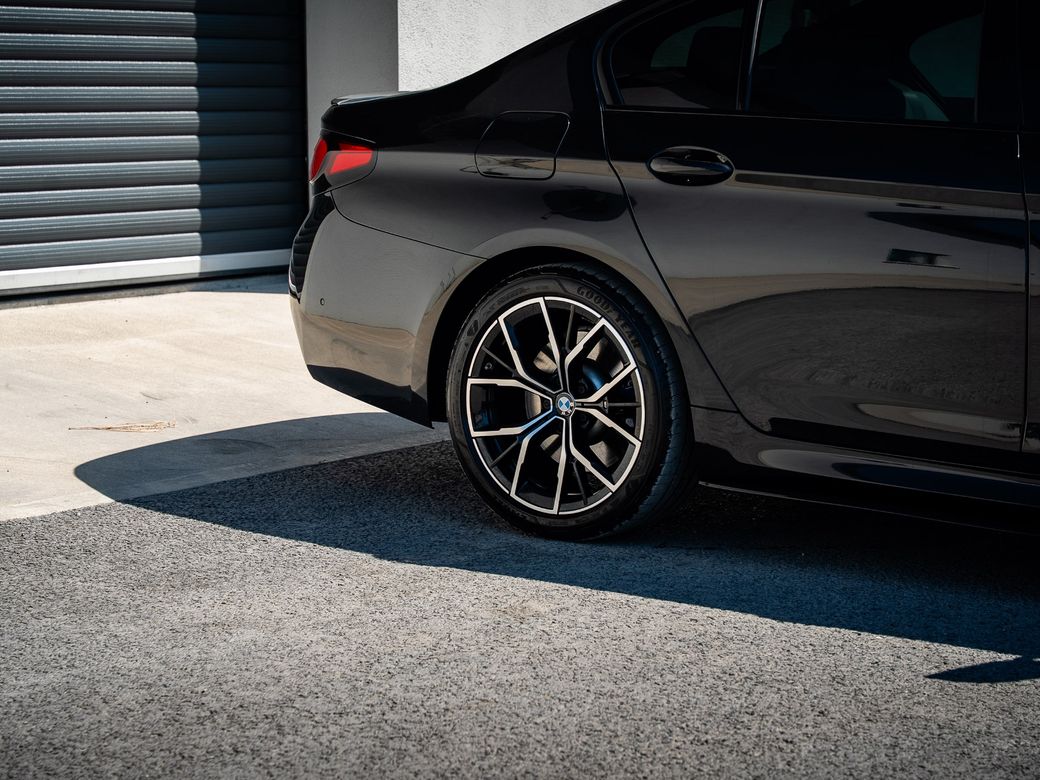 2021 BMW 5 Series