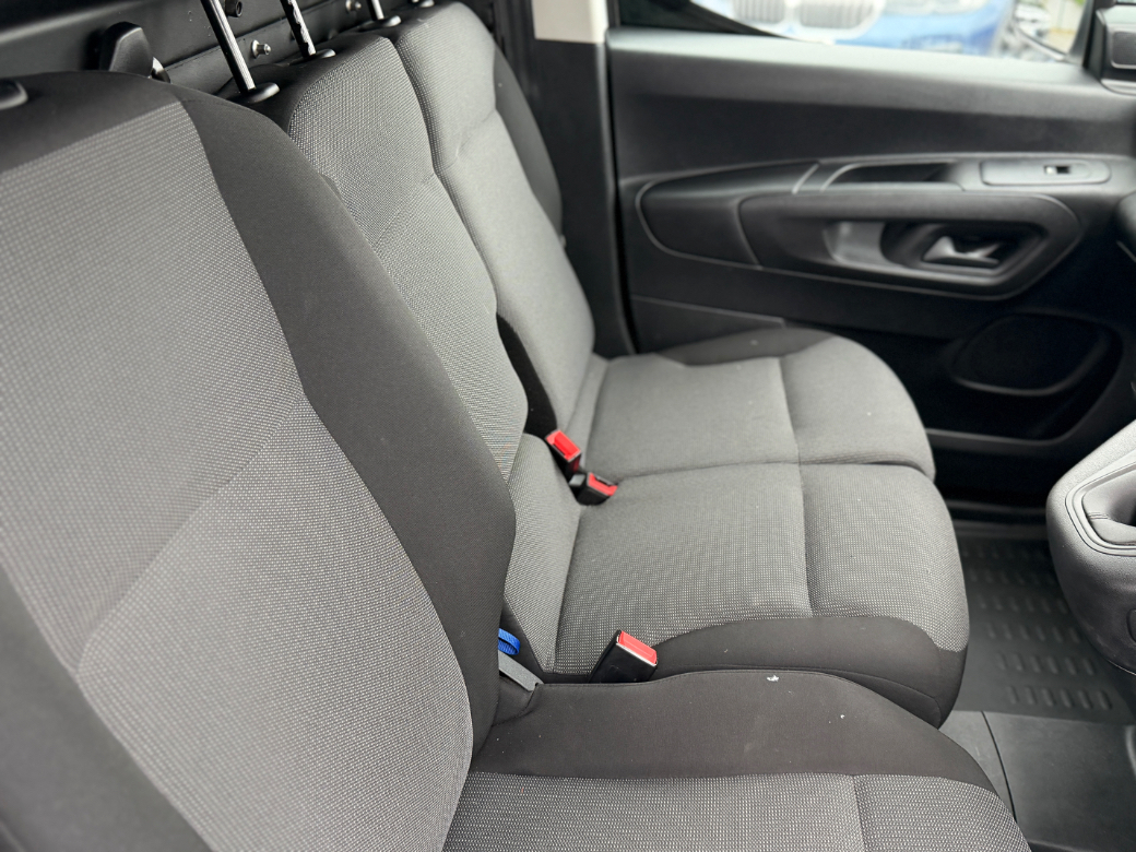 2022 Peugeot Partner