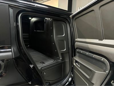 2025 Land Rover Defender