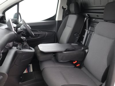 2021 Peugeot Partner