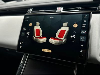 2025 Land Rover Range Rover Velar