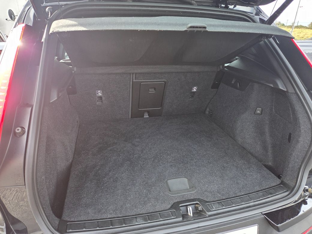 2023 Volvo XC40