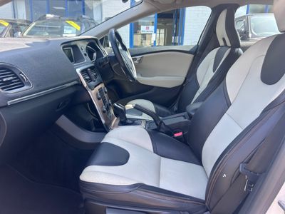 2014 Volvo V40