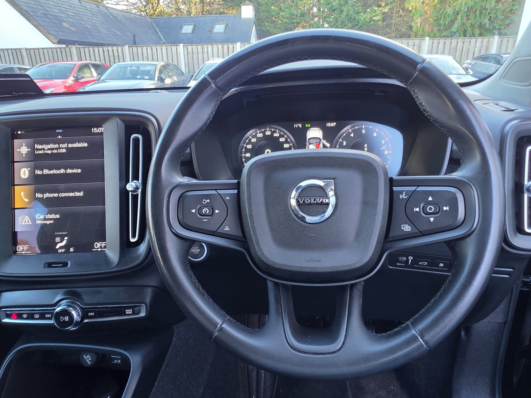 2023 Volvo XC40