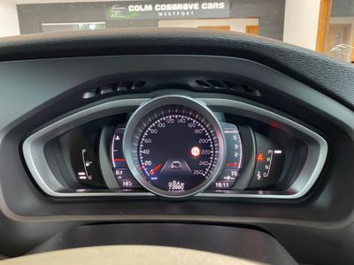 2016 Volvo V40
