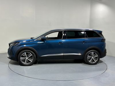 2021 Peugeot 5008