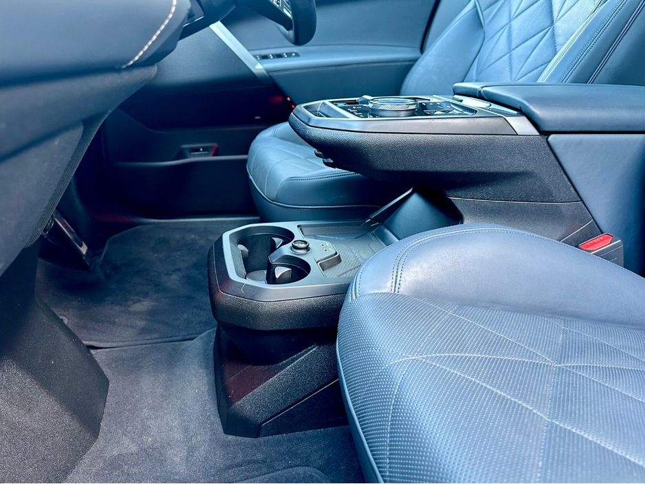 2025 BMW iX