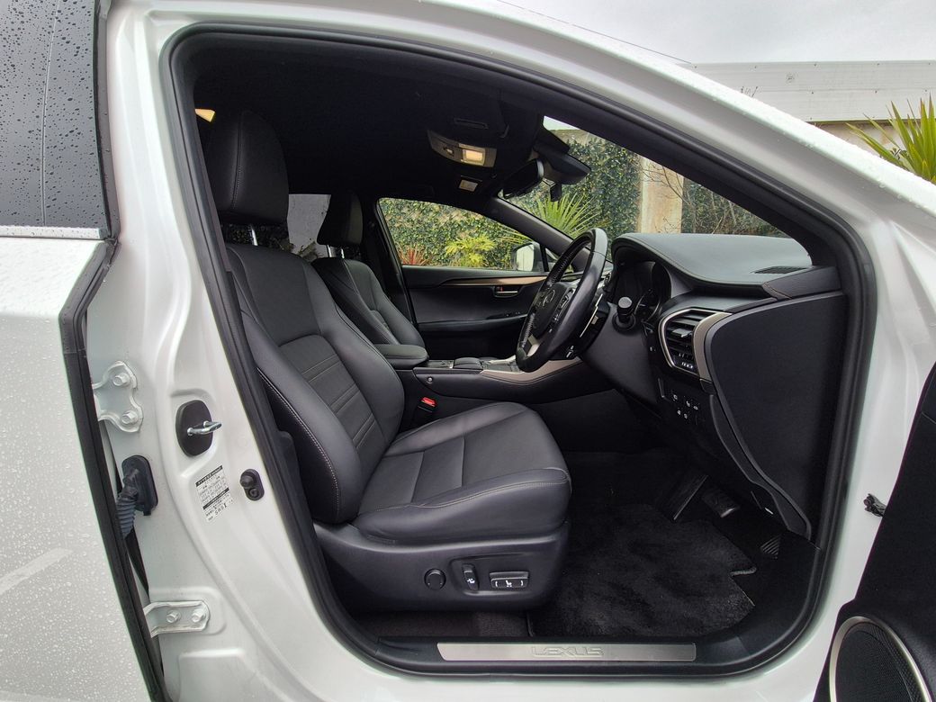 2021 Lexus NX 300h