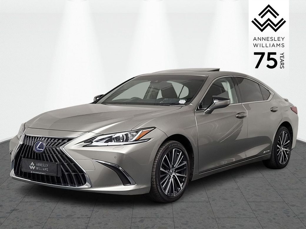 2022 Lexus ES 300h